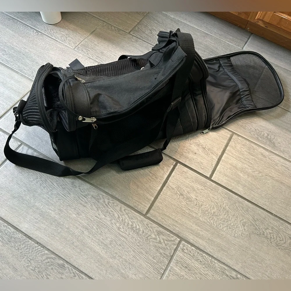 Bergen cat carrier bag pet carrier small dog animal carrier black bag Large bag